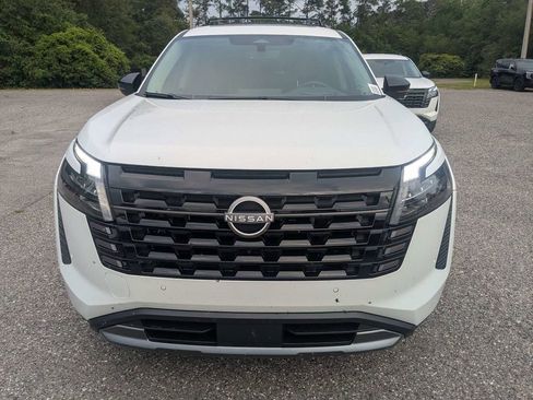 New 2026 Nissan Pathfinder Platinum w/ Cargo Package FWD image 9