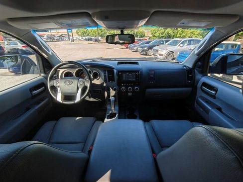 Used 2014 Toyota Sequoia Limited AWD/4WD image 31