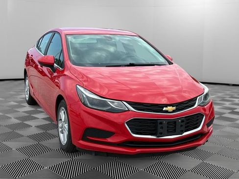 Used 2016 Chevrolet Cruze LT w/ Convenience Package FWD image 7