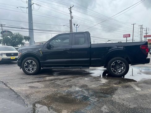 Used 2025 Ford F150 STX w/ Equipment Group 200A RWD image 3