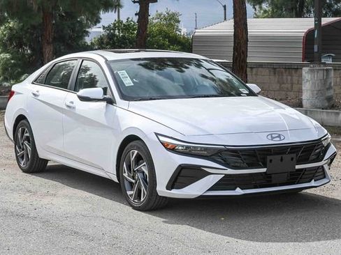 New 2026 Hyundai Elantra Limited image 3
