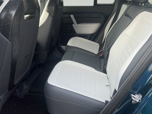 New 2026 Land Rover Defender 110 AWD/4WD image 16