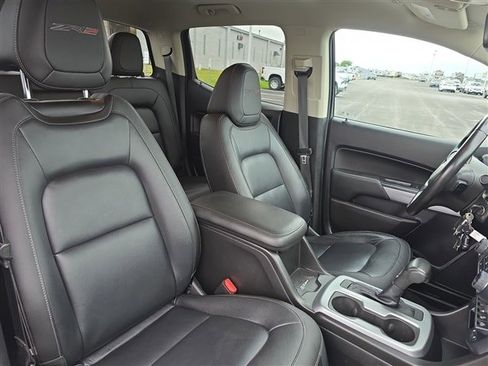 Used 2018 Chevrolet Colorado ZR2 image 24