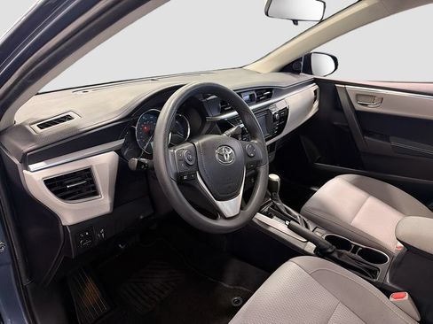 Used 2016 Toyota Corolla LE FWD image 7