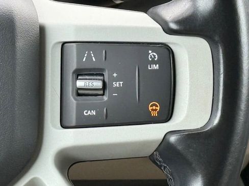 Used 2020 Land Rover Defender 110 First Edition image 26