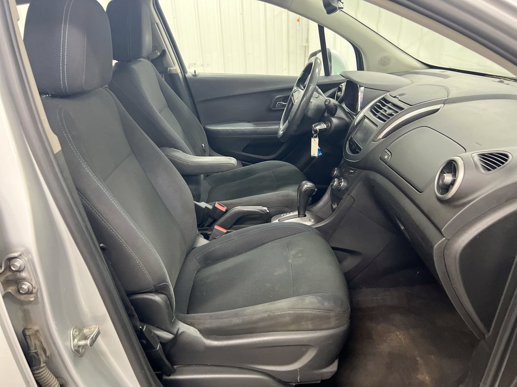 Used 2016 Chevrolet Trax LS FWD image 21