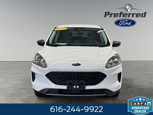 Used 2022 Ford Escape SE image 11