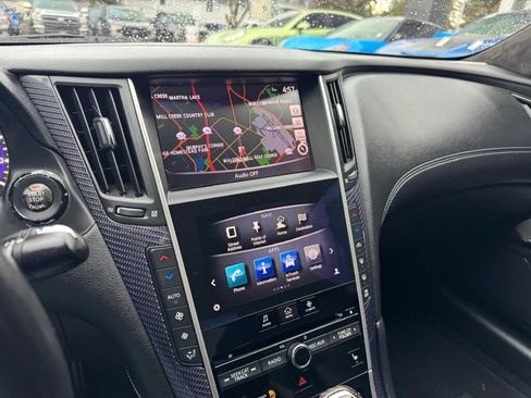 Used 2017 INFINITI Q60 Red Sport 400 image 16