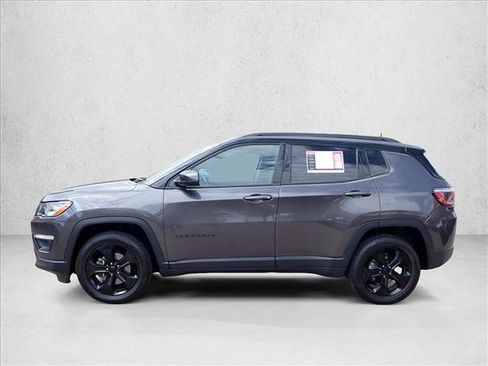 Used 2019 Jeep Compass Latitude AWD/4WD image 2