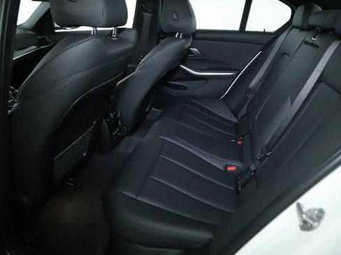 Used 2020 BMW 330i xDrive Sedan w/ Premium Package AWD/4WD image 17