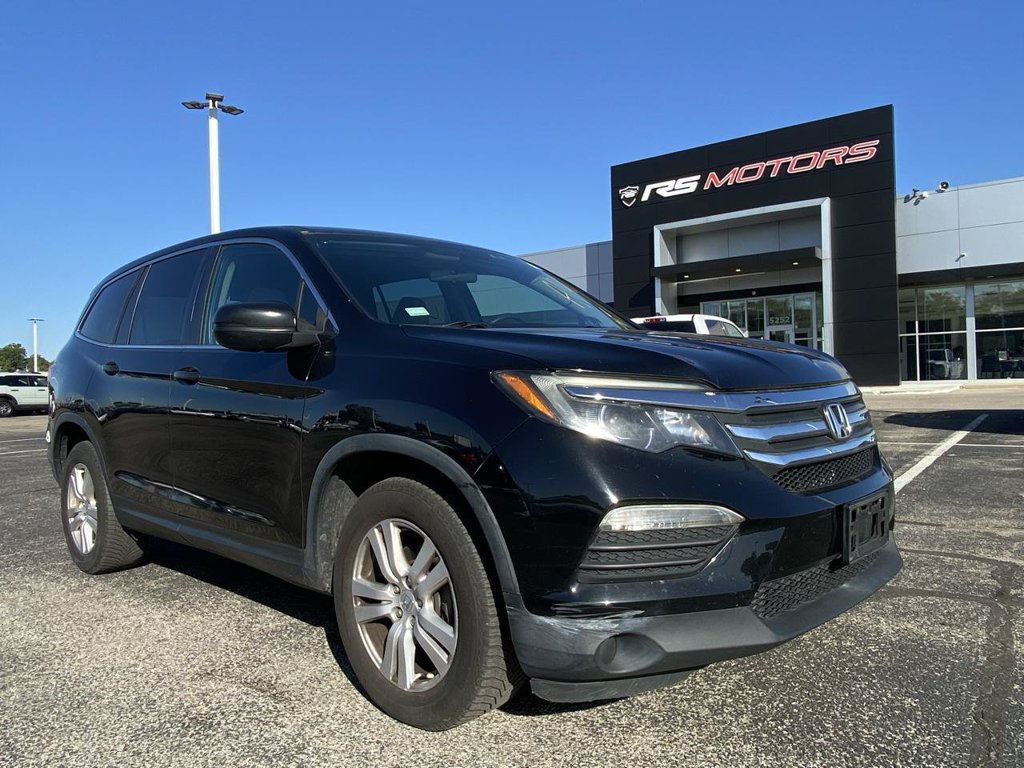 Used 2016 Honda Pilot LX image 1