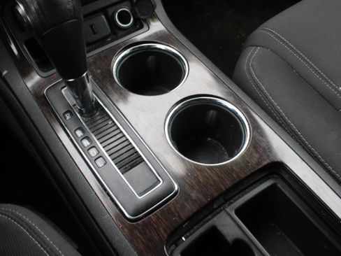 Used 2016 Chevrolet Traverse LT image 19