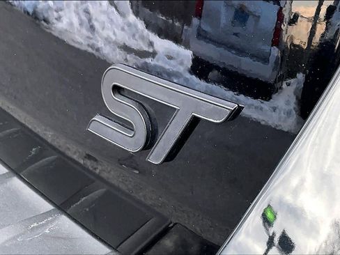 Used 2023 Ford Explorer ST w/ Equipment Group 401A image 10