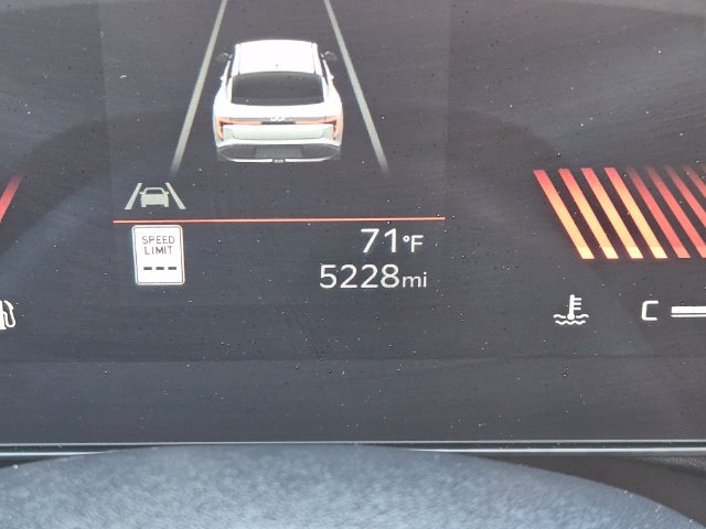 Used 2025 Kia K4 FWD image 36