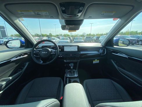 New 2026 Kia Seltos S FWD image 23