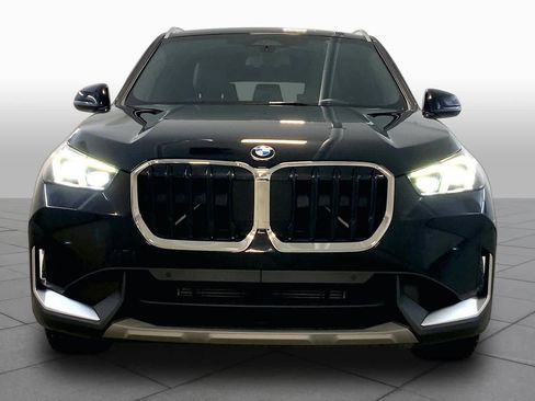 Used 2023 BMW X1 xDrive28i AWD/4WD image 3