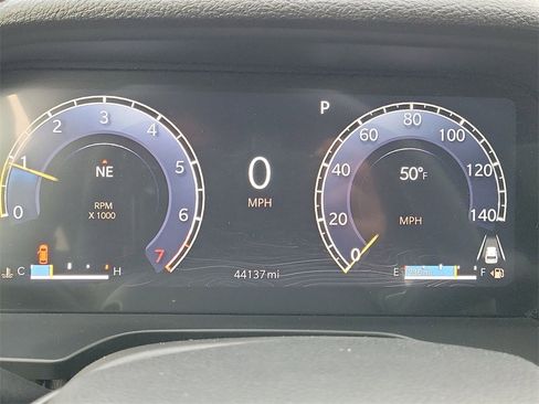 Used 2024 Jeep Grand Cherokee L Laredo image 20