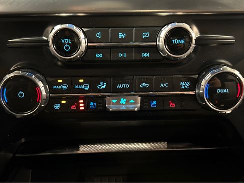 Used 2023 Ford F150 Lariat w/ Equipment Group 502A High image 35