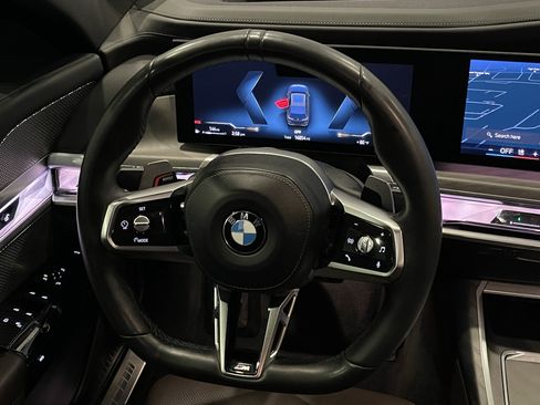 Used 2023 BMW 740i w/ Parking Assistance Package RWD image 19