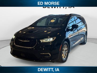 Used 2022 Chrysler Pacifica Touring-L