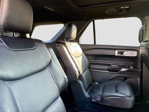 Used 2020 Ford Explorer ST w/ Premium Technology Package image 32