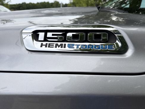 Used 2022 RAM 1500 Laramie AWD/4WD image 12