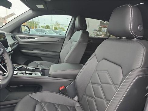 New 2026 Volkswagen Atlas Cross Sport SE image 18