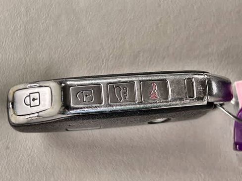 Used 2021 Kia Telluride S FWD image 21