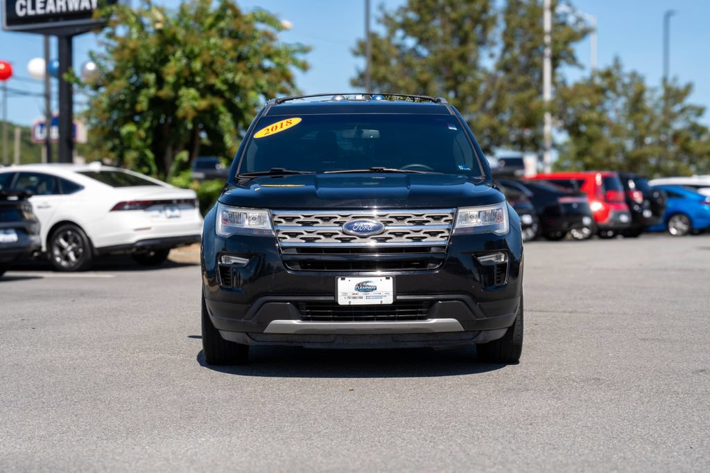 Used 2018 Ford Explorer XLT w/ Equipment Group 201A FWD image 2