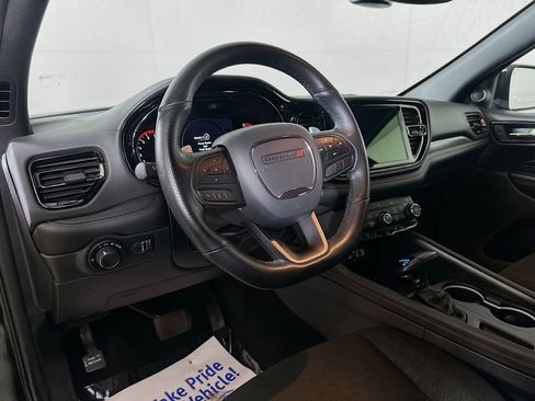 Used 2025 Dodge Durango GT image 9
