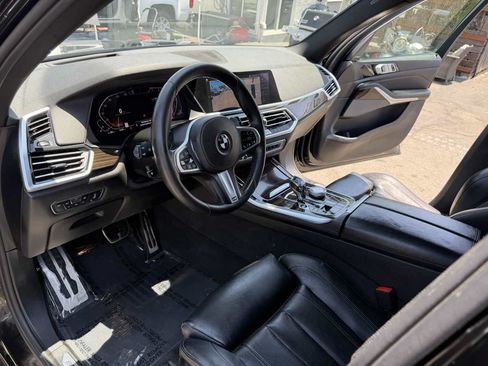 Used 2019 BMW X5 xDrive40i w/ M Sport Package AWD/4WD image 10