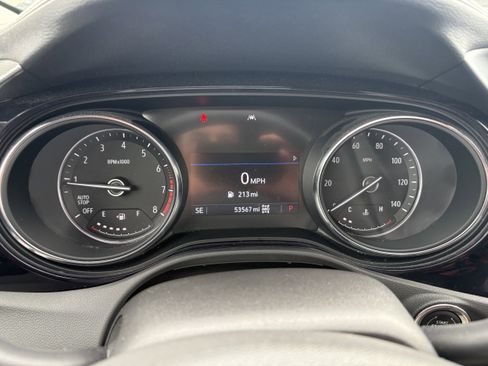 Used 2021 Buick Encore GX Select AWD/4WD image 3