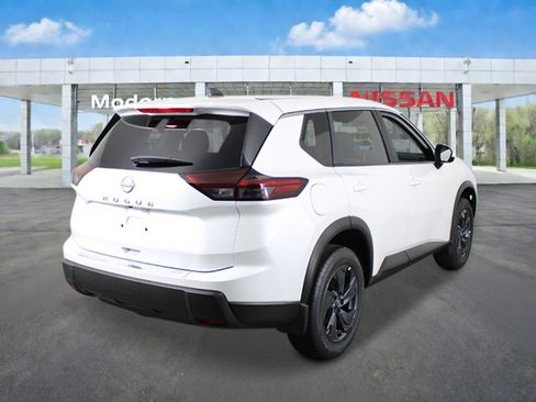 New 2026 Nissan Rogue SV FWD image 5