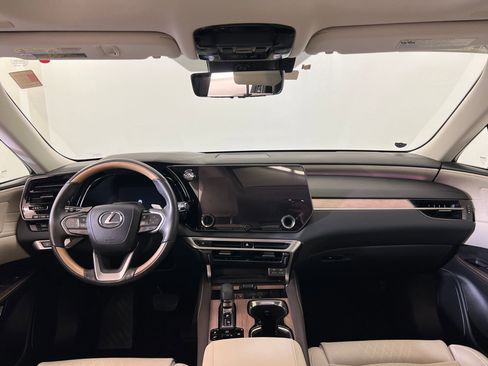 Used 2024 Lexus RX 350 w/ Convenience Package image 16