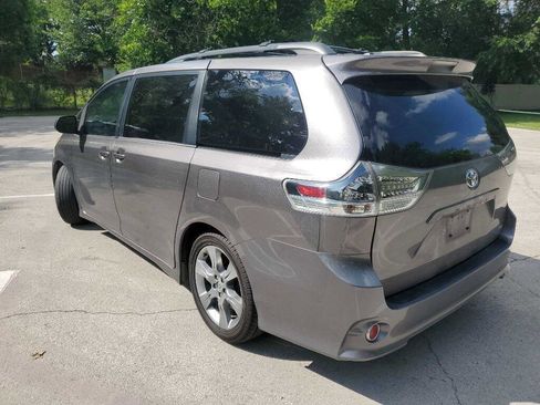 Used 2011 Toyota Sienna SE w/ Preferred Pkg FWD image 47