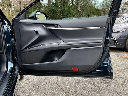 Certified 2021 Toyota Camry SE w/ Convenience Package image 44