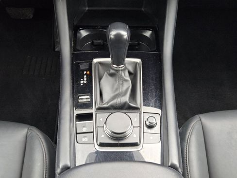 Used 2024 MAZDA MAZDA3 s FWD image 18