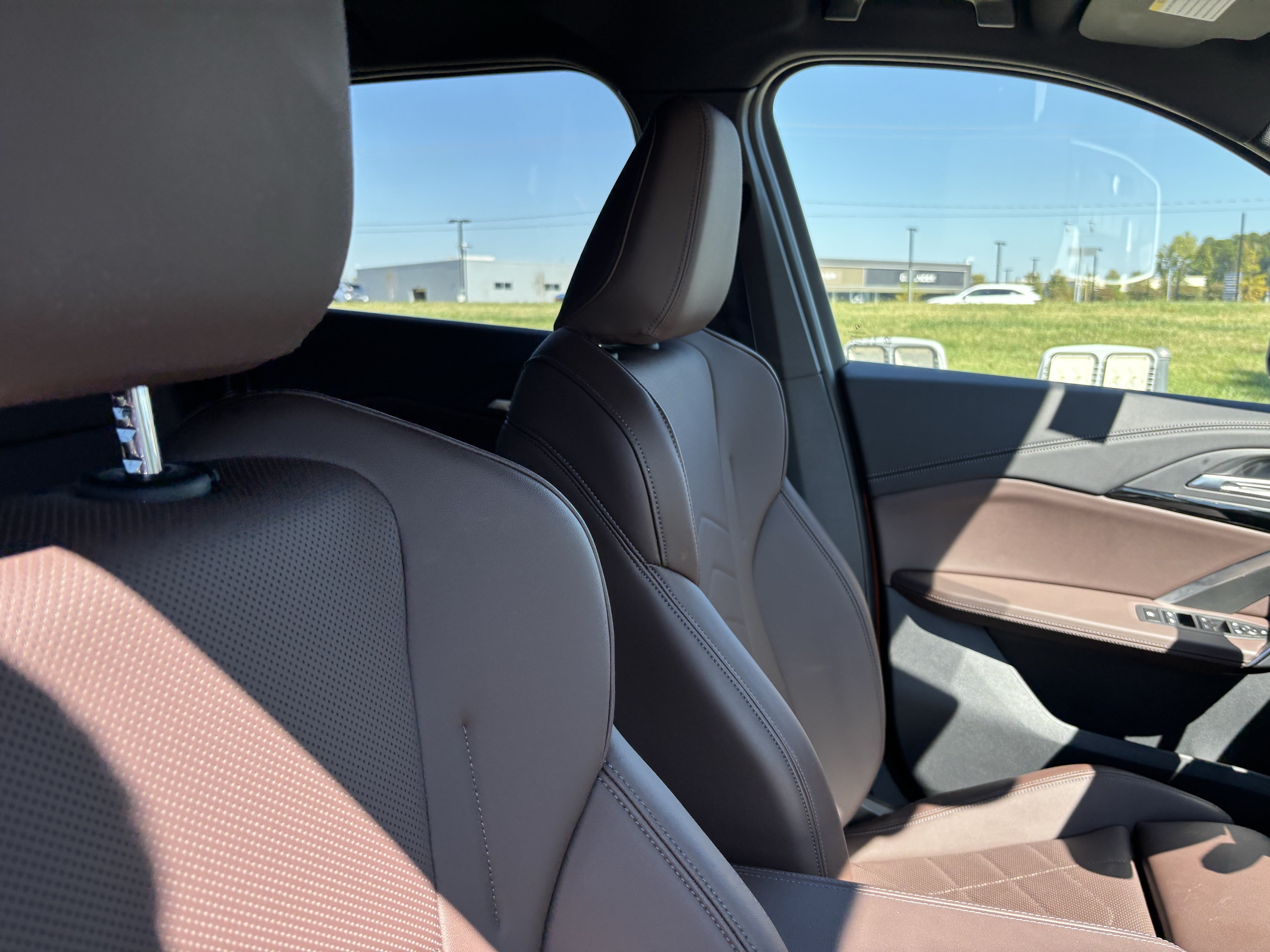 Certified 2025 BMW X1 xDrive28i AWD/4WD image 35