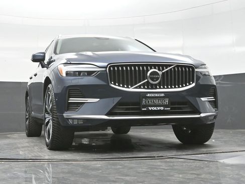 Used 2023 Volvo XC60 B5 Plus w/ Climate Package image 18