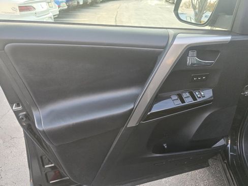 Certified 2016 Toyota RAV4 Limited image 17