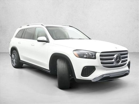 Certified 2025 Mercedes-Benz GLS 450 GLS 450 image 4