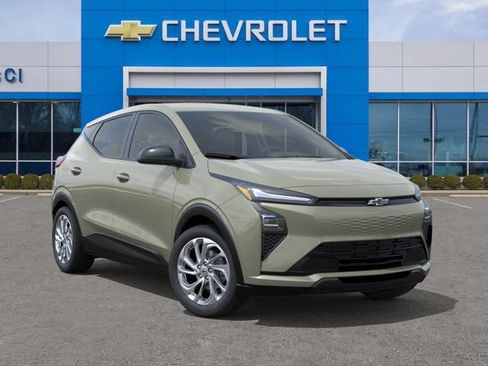 New 2027 Chevrolet Bolt LT w/ Comfort Package FWD image 7