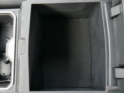 Used 2024 Toyota Tacoma SR5 image 27