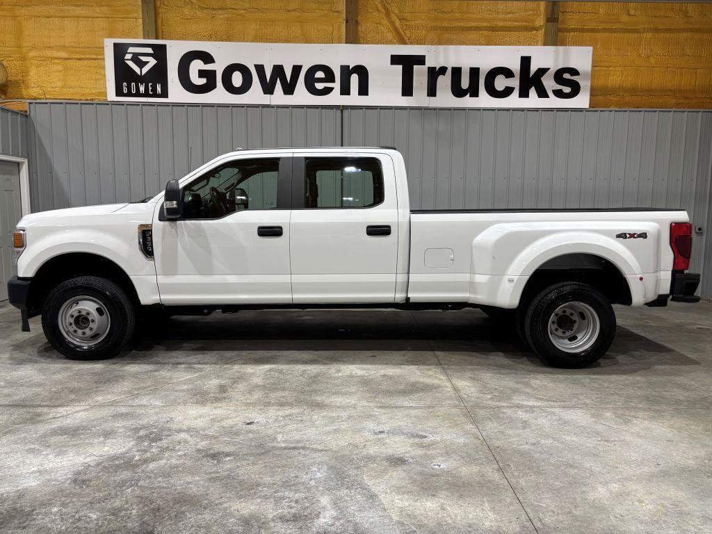 Used 2022 Ford F350 XL w/ Power Equipment Group AWD/4WD image 2