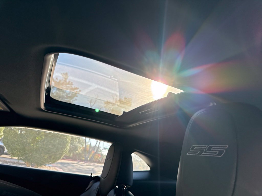 Used 2015 Chevrolet Camaro SS w/ SS Performance Package RWD image 10