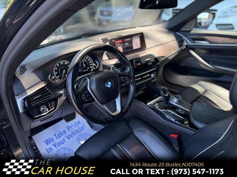 Used 2019 BMW 530e xDrive AWD/4WD image 12