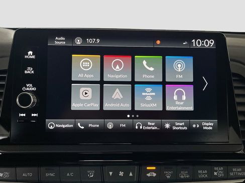 Used 2025 Honda Odyssey Elite image 15