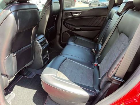 Certified 2024 Ford Edge ST-Line AWD/4WD image 18
