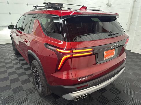 Used 2025 Chevrolet Traverse Z71 AWD/4WD image 8