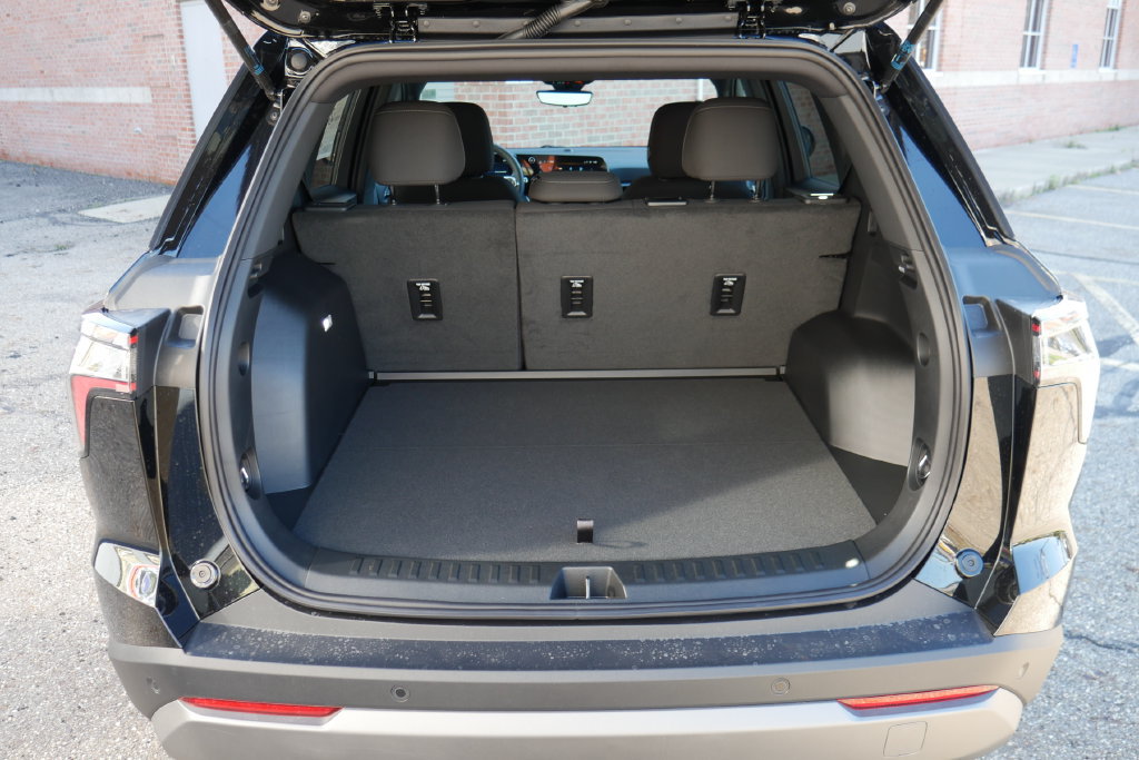 New 2027 Chevrolet Equinox LT w/ Safety and Technology Package AWD/4WD image 7
